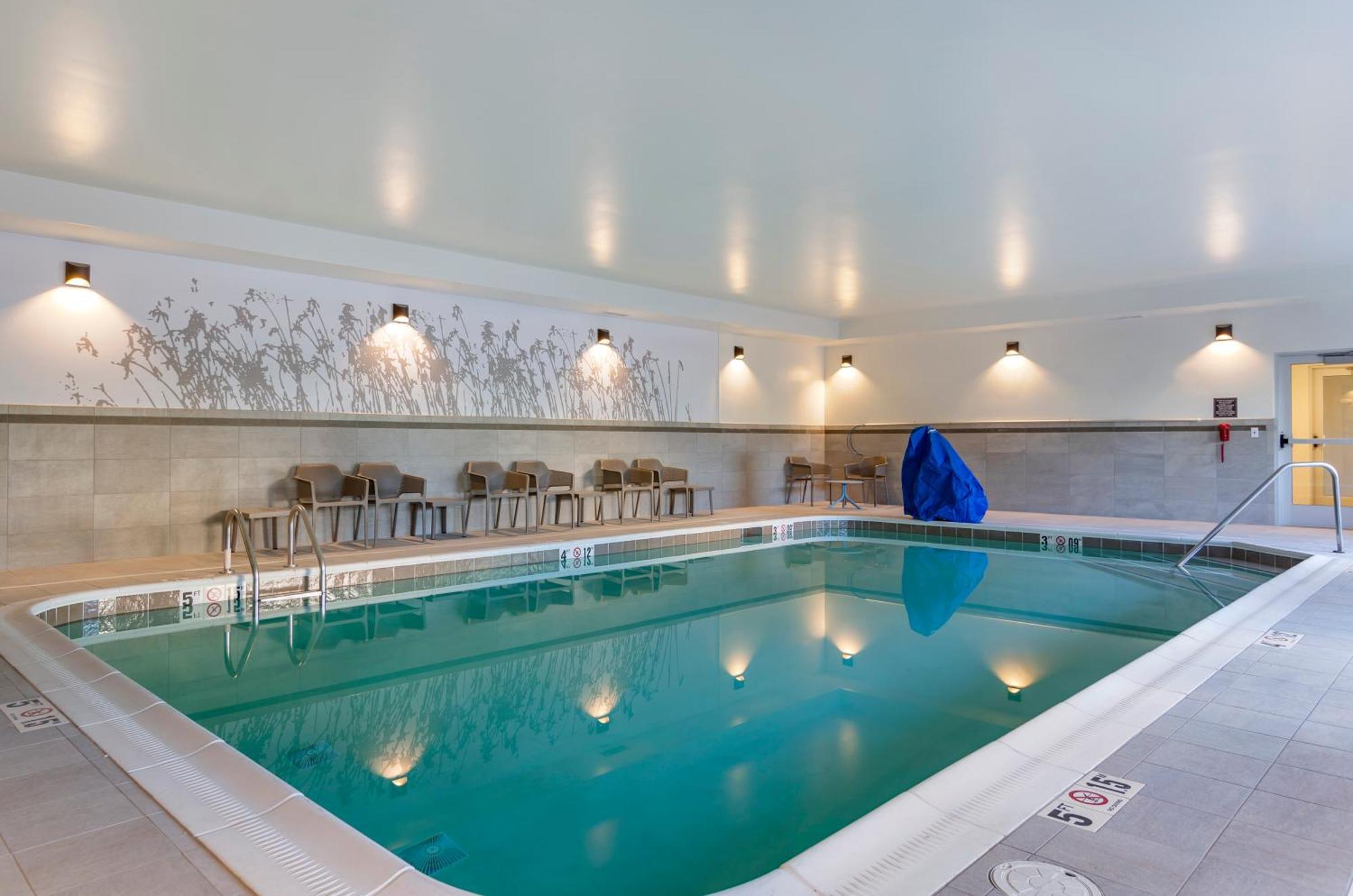 Mainstay Suites Great Falls Airport Экстерьер фото
